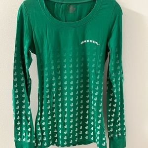 Vintage Oregon Ducks tee shirt, womens L long sleeves with design front & back.